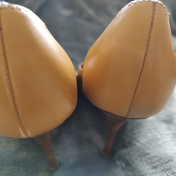 Yves Saint Laurent shoes - Picture 4 of 5